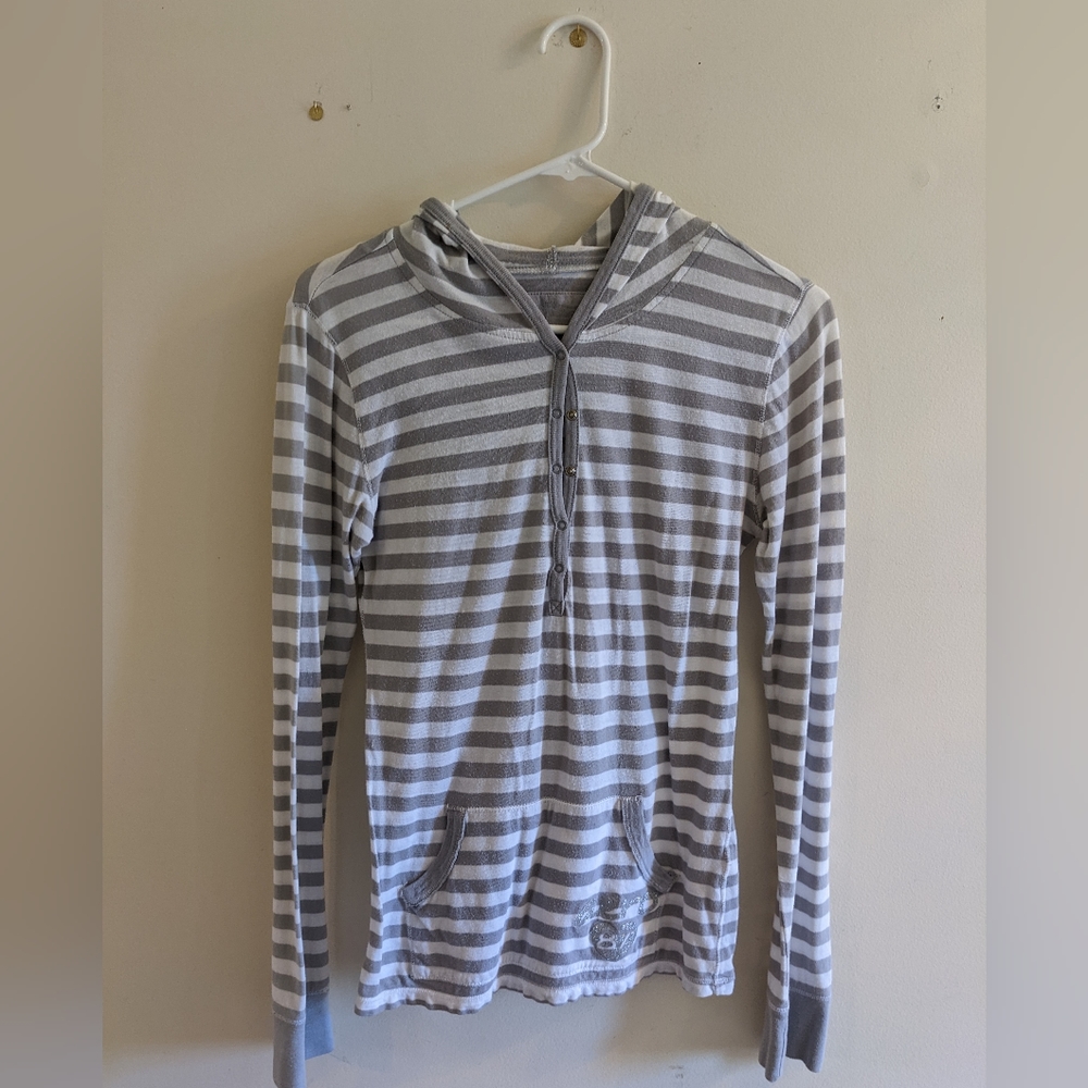 Aeropostale long sleeve hooded shirt